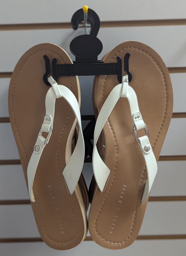 flip flop sandal hangers